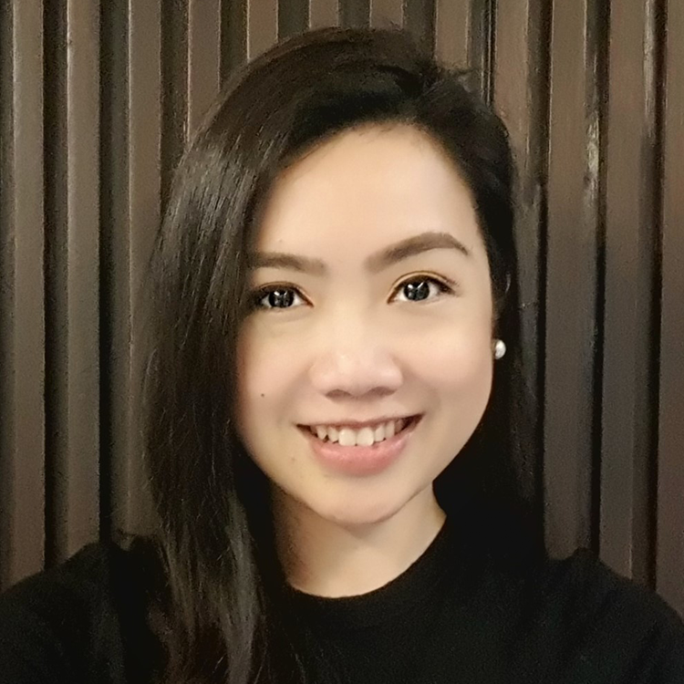 Ada Lazaro